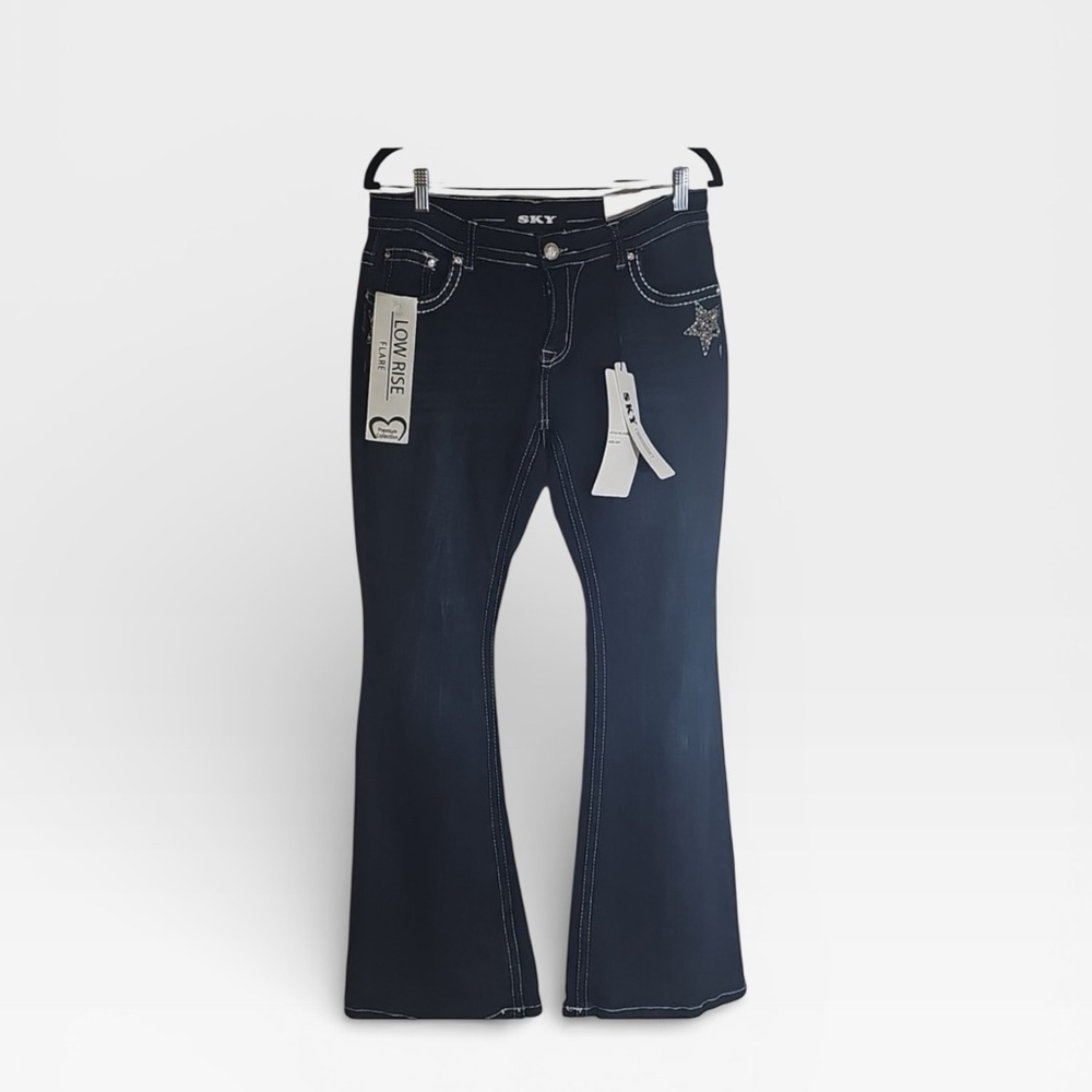NWT Women's SKY Jeans Size 13/14 Low Rise Flare Star Jewel Bedazzled‎ Pockets